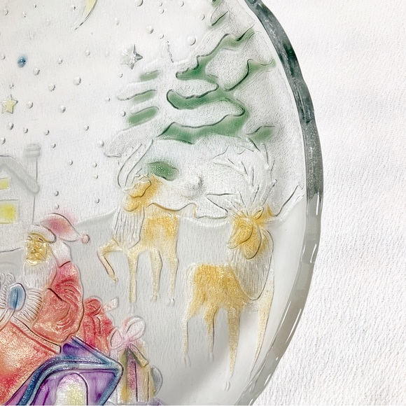 Vintage Grandeur Noel Painted Glass Santa Reindeer Round Christmas Platter 14” - Picture 6 of 10